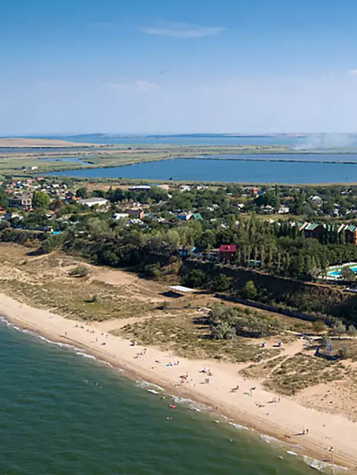 Пересип курорт на Азовському морі
