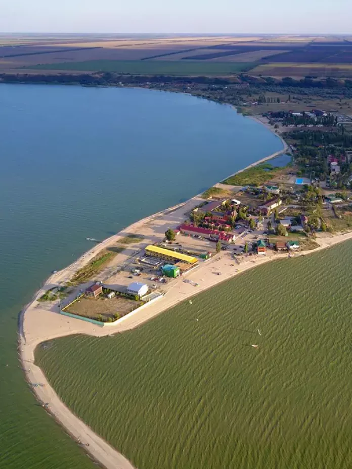 Павло-Очаківська коса на Азовському морі